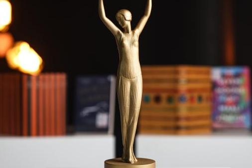 booker prize trophy