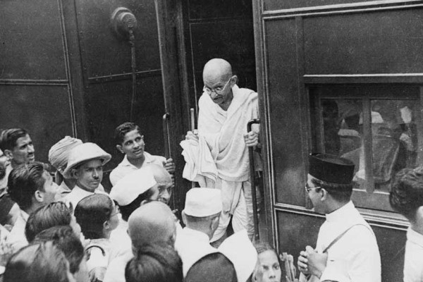 Gandhi on train(1)