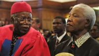 chinua achebe with mandela